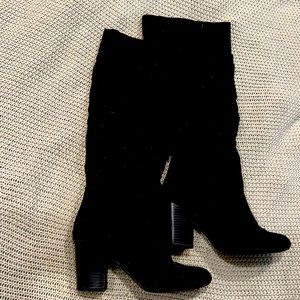 Cute tall boots!